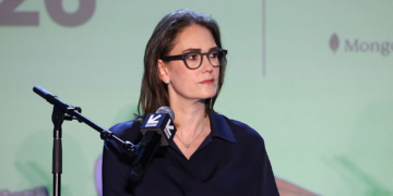 Trump Blasts 2 Fox News Hosts, Calling One ‘a Real Loser’