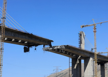 Trump Threatens to Strike Iran’s Infrastructure 