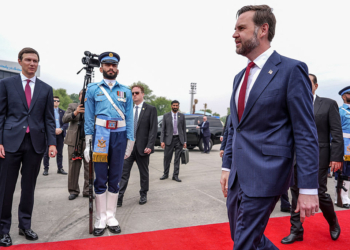 Trump: Peace Talks Underway, Strait of Hormuz Hot Topic