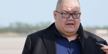 WH Communications Director Calls Dem Staffer a ‘R*tard’