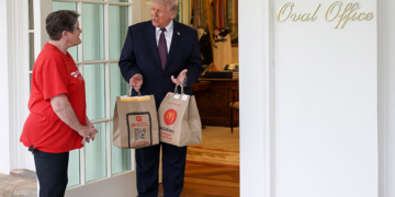 Trump Receives Door Dash Delivery: ‘This Doesn’t Look Staged’