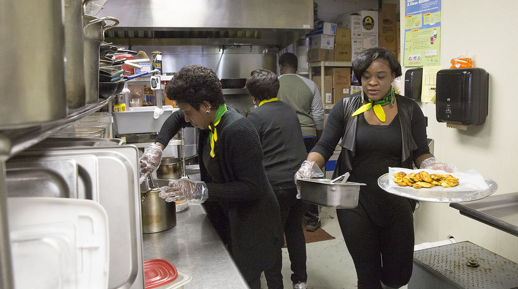 California, Washington Are Nation’s Biggest Tightwads When It Comes To Tipping