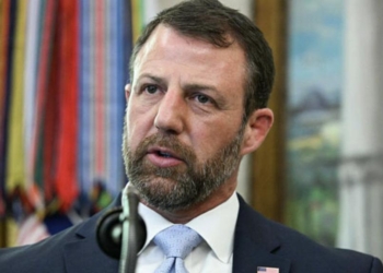 Markwayne Mullin Calls Out Chuck Schumer