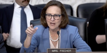 Republican Nebraska Sen Deb Fischer Attends Elite DC Party Hosted By Major Gay Dating App