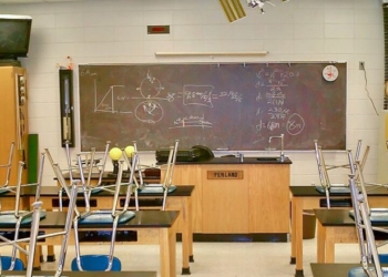 School Officer Stops Armed Teenager Before He Enters Building
