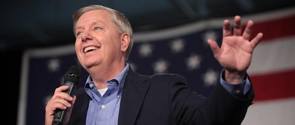 Trump Defends, Praises Lindsey Graham As 2026 Primary Challenge Intensifies
