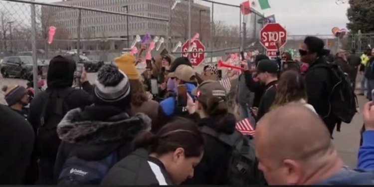 Video Shows Assault On Conservative Journalist Being Planned In Advance