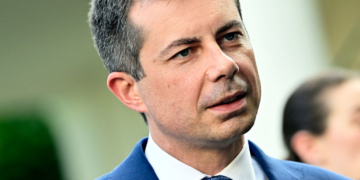 Poll Reveals Buttigieg Leads Dem Presidental Prospects in ’28