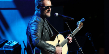 Eric Church Hits Right Note in Commencement Speech 