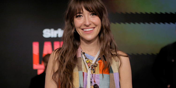Christian Music Star Says Executive Questioned Her Faith Amid Mainstream Success