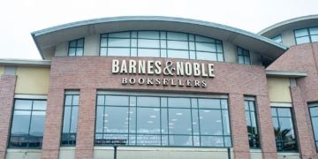 Barnes & Noble CEO Addresses Stance on AI-Written Books