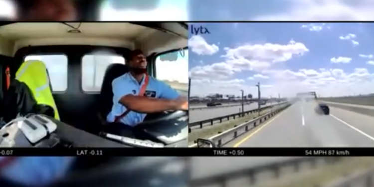 Jet’s Landing Gear Slams Truck in Shocking Highway Close Call
