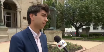 24-Year-Old Ousts Mayor After Massive Factory Fire Fallout