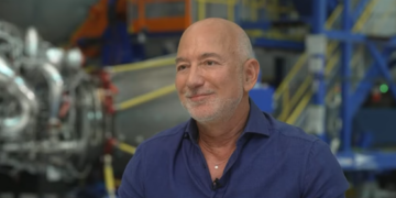 Jeff Bezos Pushes to End Federal Income Taxes for Millions of Americans