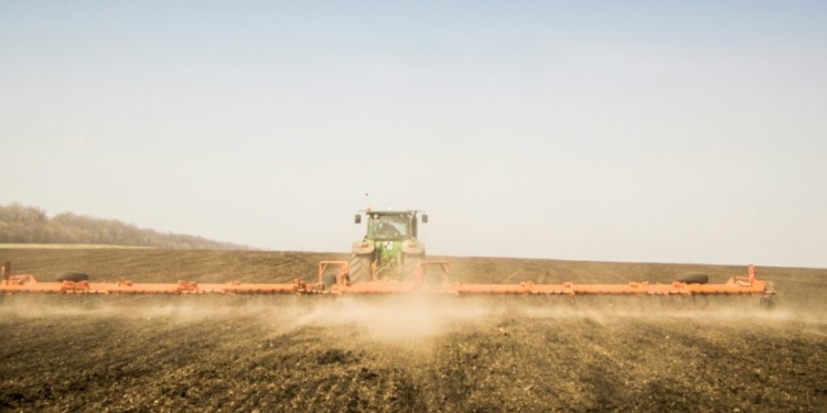 ANGELA HUFFMAN: Pesticide Giants Want Special Treatment In Washington. Farmers Want Their Rights.