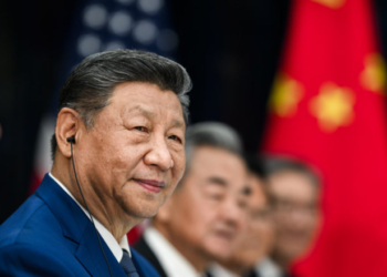 Chinese Supertanker Glides Through Hormuz Blockade As White House Touts ‘Good’ Talks In Beijing