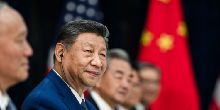 Chinese Supertanker Glides Through Hormuz Blockade As White House Touts ‘Good’ Talks In Beijing