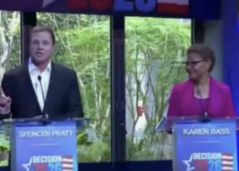 Ex-Reality TV Star Exposes Mayor Over Wildfire Disaster To Her Face Mid-Debate