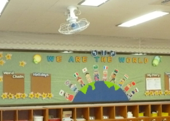 School Stands By Mandatory K-12 Screentime After Parents Protest