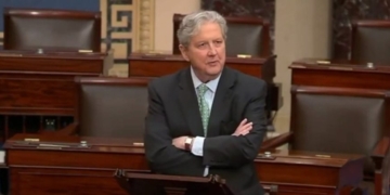 Senators Vote To Nix Their Own Pay During Shutdowns