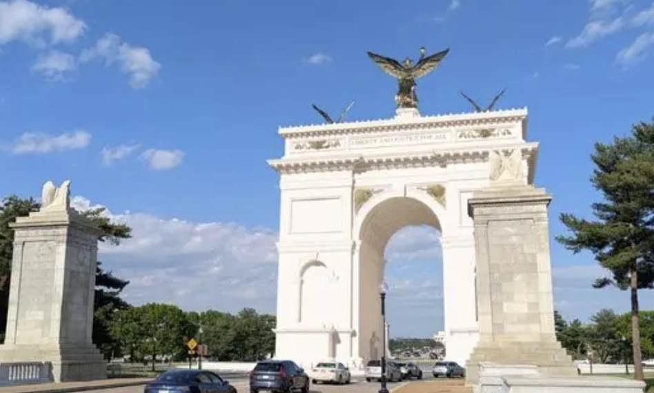‘Trump Arch’ Gets Good News