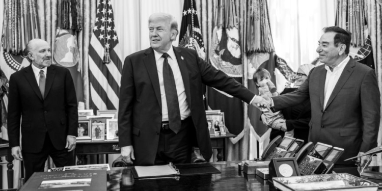 Trump’s Shipping Insurance Flops As Iran Reportedly Launches Bitcoin-Based Insurance For Hormuz