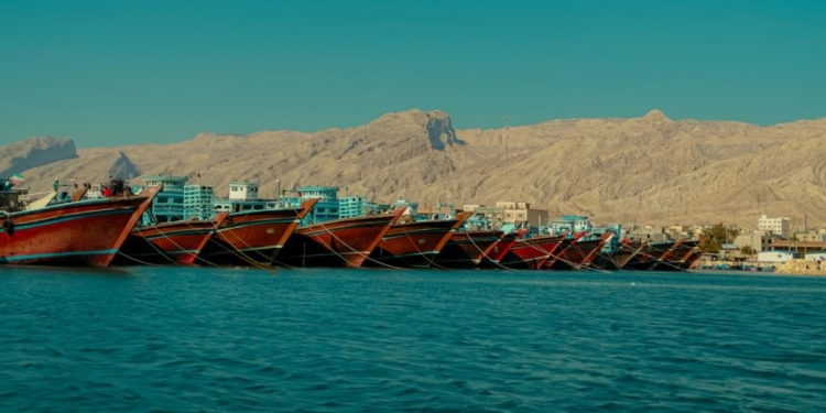 Missiles Fly In Persian Gulf As US, Iran Deal Hangs In Balance